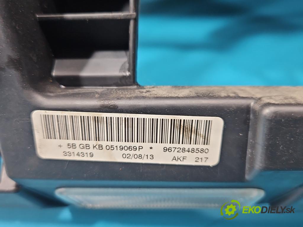 Peugeot 208 I 2012-2019 1.6 hdi 92 hp manual 68 kW 1560 cm3 5- kokpit,přistrojova deska 9672848580