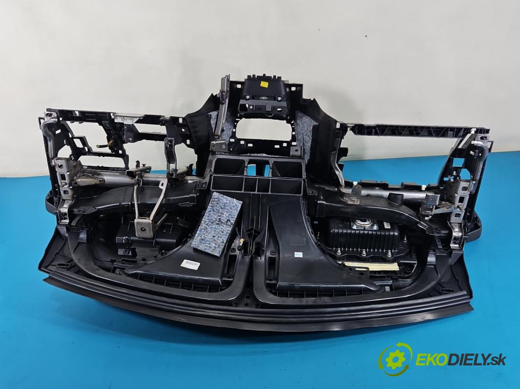 Peugeot 208 I 2012-2019 1.6 hdi 92 hp manual 68 kW 1560 cm3 5- kokpit,přistrojova deska 9672848580