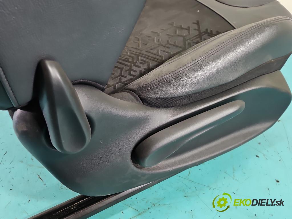 Peugeot 208 I 2012-2019 1.6 hdi 92 HP manual 68 kW 1560 cm3 5- sedačke: komplet