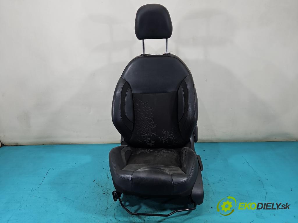 Peugeot 208 I 2012-2019 1.6 hdi 92 HP manual 68 kW 1560 cm3 5- sedačke: komplet