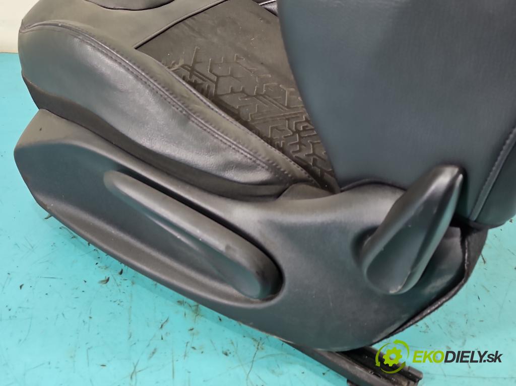 Peugeot 208 I 2012-2019 1.6 hdi 92 HP manual 68 kW 1560 cm3 5- sedačke: komplet