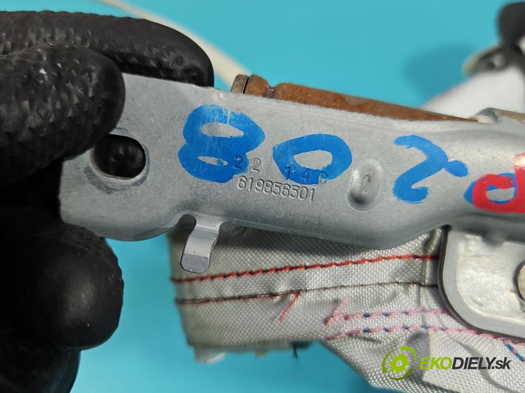 Peugeot 208 I 2012-2019 1.6 hdi 92 HP manual 68 kW 1560 cm3 5- clona pravé