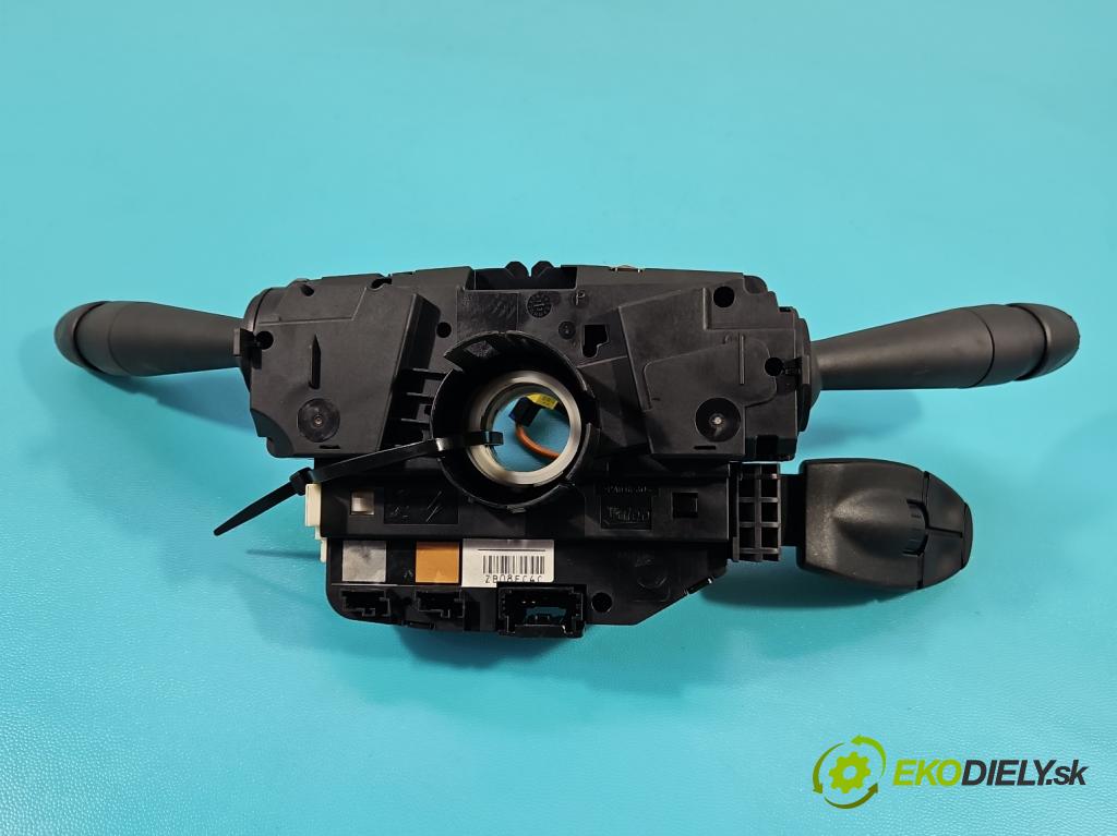 Peugeot 208 I 2012-2019 1.6 hdi 92 HP manual 68 kW 1560 cm3 5- prepínač komplex: 98030392ZD (Prepínacie páčky pod volantom)