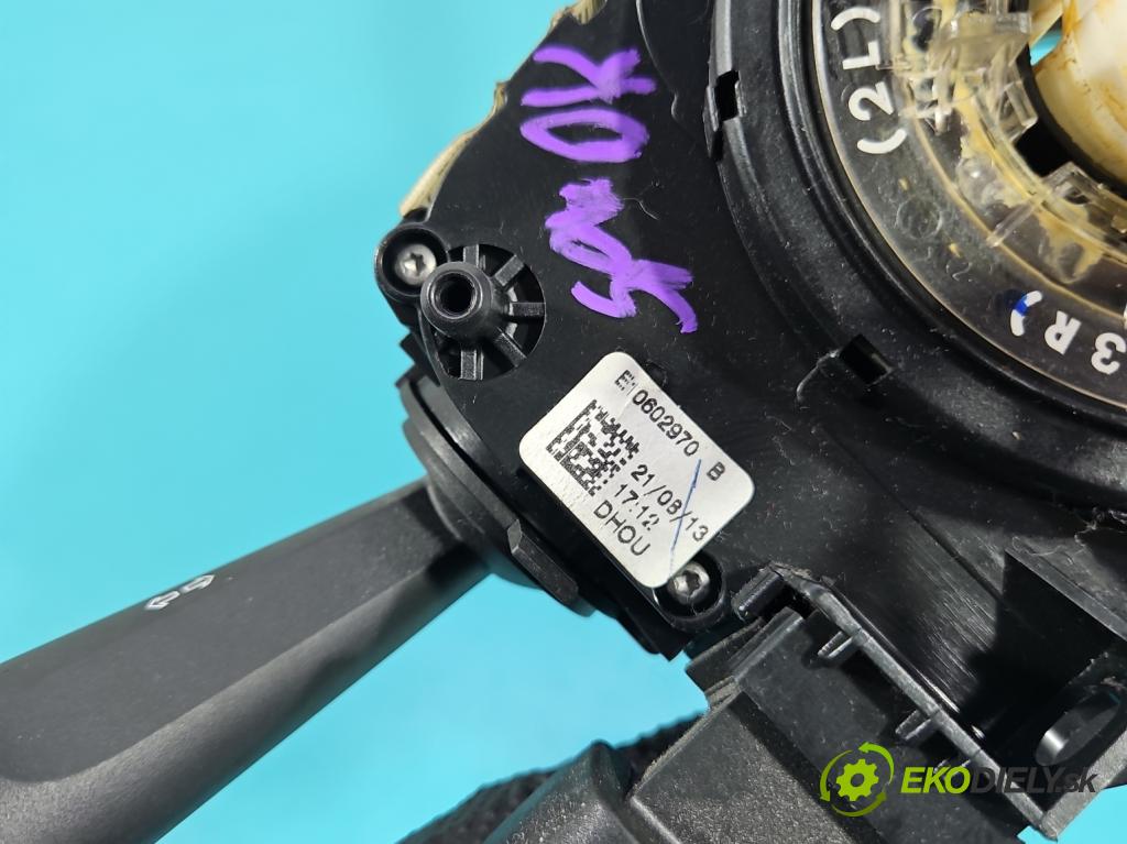 Peugeot 208 I 2012-2019 1.6 hdi 92 HP manual 68 kW 1560 cm3 5- prepínač komplex: 98030392ZD (Prepínacie páčky pod volantom)