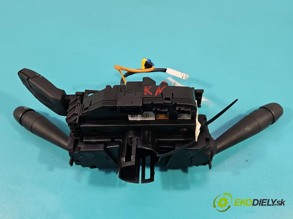 Peugeot 208 I 2012-2019 1.6 hdi 92 HP manual 68 kW 1560 cm3 5- prepínač komplex: 98030392ZD (Prepínacie páčky pod volantom)