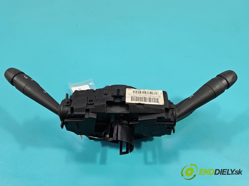 Peugeot 208 I 2012-2019 1.6 hdi 92 HP manual 68 kW 1560 cm3 5- prepínač komplex: 98030392ZD (Prepínacie páčky pod volantom)