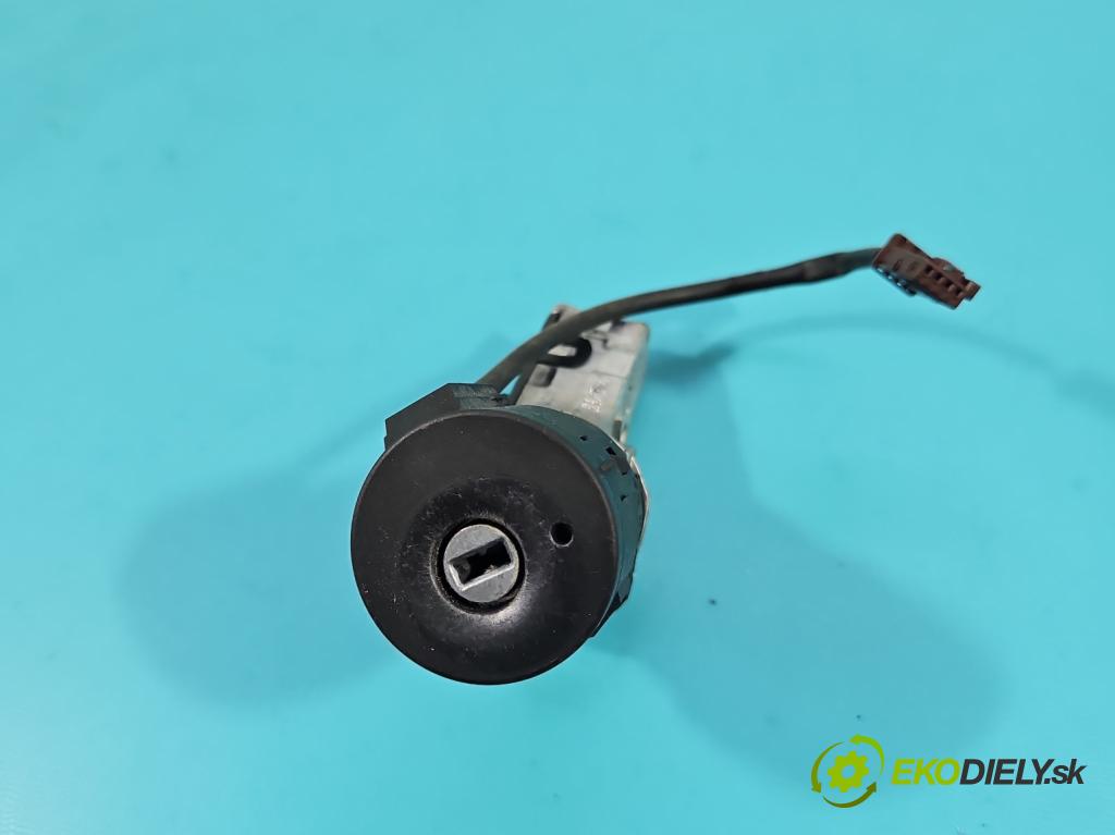 Peugeot 208 I 2012-2019 1.6 hdi 92 hp manual 68 kW 1560 cm3 5- řídící jednotka motoru 0281030546