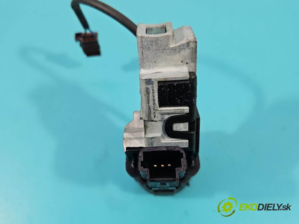 Peugeot 208 I 2012-2019 1.6 hdi 92 hp manual 68 kW 1560 cm3 5- řídící jednotka motoru 0281030546