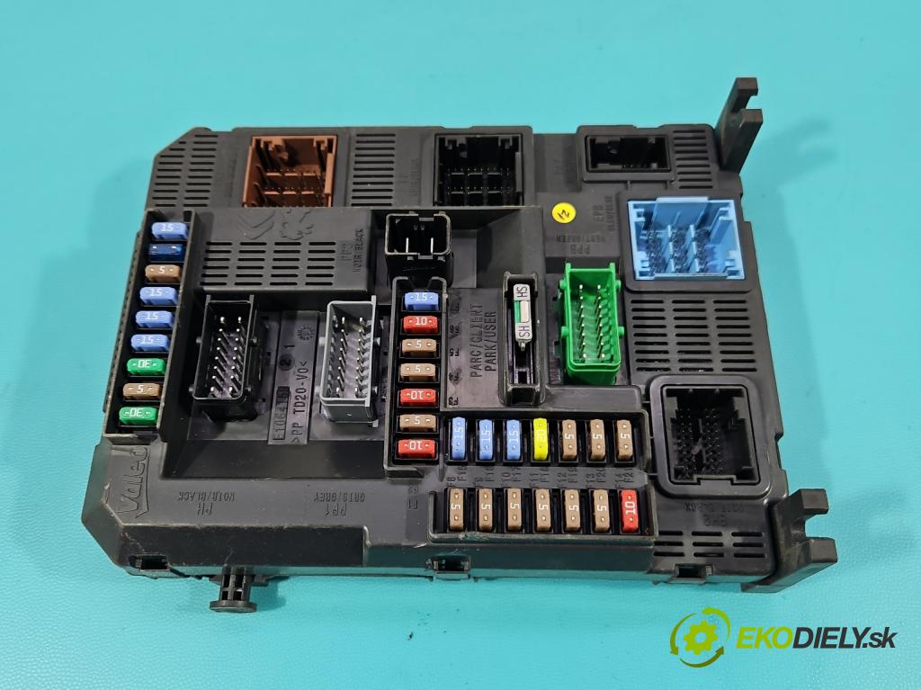 Peugeot 208 I 2012-2019 1.6 hdi 92 hp manual 68 kW 1560 cm3 5- řídící jednotka motoru 0281030546