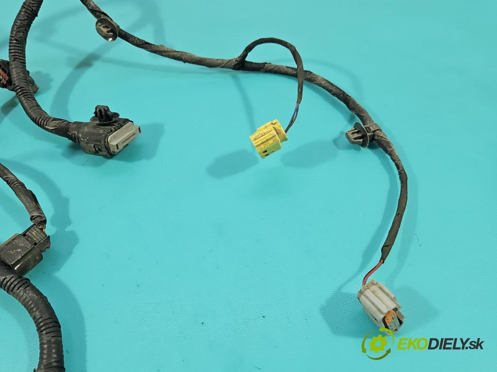 Hyundai Elantra VII 2020- 1.6 16V manual 90.2 kW 1598 cm3 4- Zväzok: nárazník zadné 91880-AA210