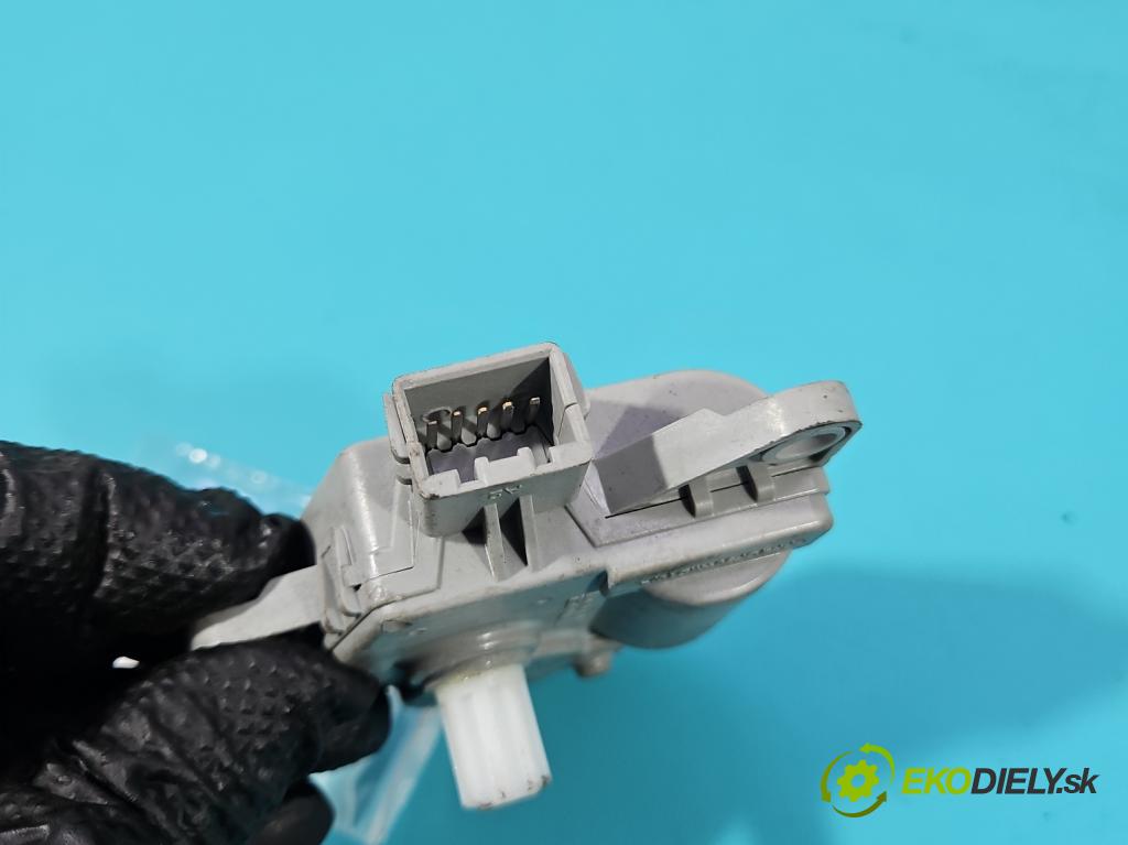 Hyundai Elantra VII 2020- 1.6 16V manual 90.2 kW 1598 cm3 4- motor: kúrenia EA1F0-CNKBA