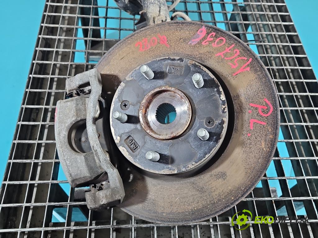 Hyundai Elantra VII 2020- 1.6 16V manual 90.2 kW 1598 cm3 4- náboj levé  (Náboj kola)