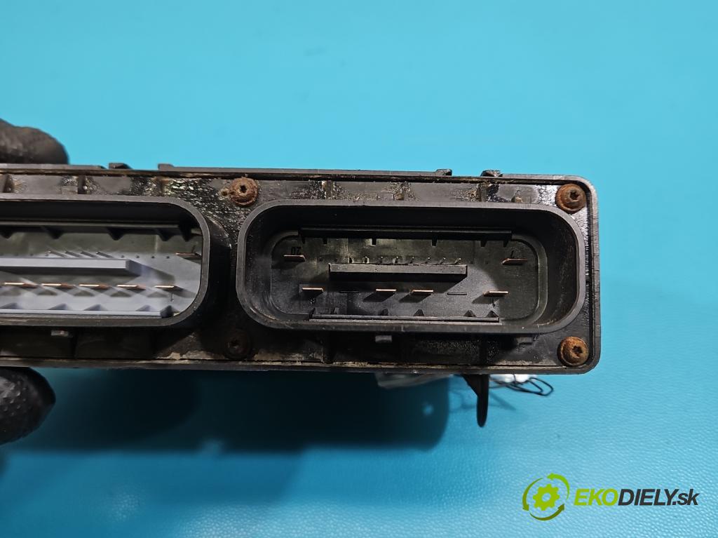 Opel Zafira A 1999-2005 1.8 16V 125 HP manual 92 kW 1796 cm3 5- Relé: ventilátoru 24410128