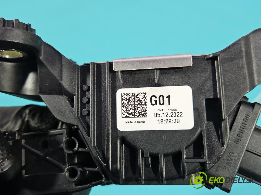 Hyundai Elantra VII 2020- 1.6 16V manual 90.2 kW 1598 cm3 4- pedal plyn potenciometr: 32700-XXXXX