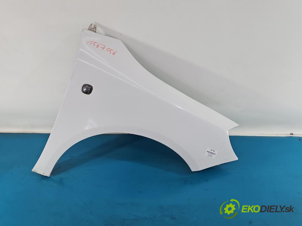 Skoda Roomster 1.4 16V 86 HP manual 63 kW 1390 cm3 5- blatník predné pravý  (Kľučka dverí ostatné)