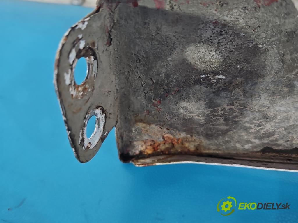 Skoda Roomster 1.4 16V 86 HP manual 63 kW 1390 cm3 5- blatník predné pravý  (Kľučka dverí ostatné)