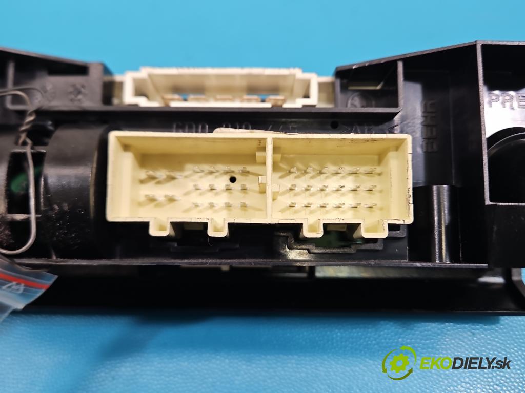 Skoda Roomster 1.4 16V 86 HP manual 63 kW 1390 cm3 5- panel kúrenia 5J0820045D