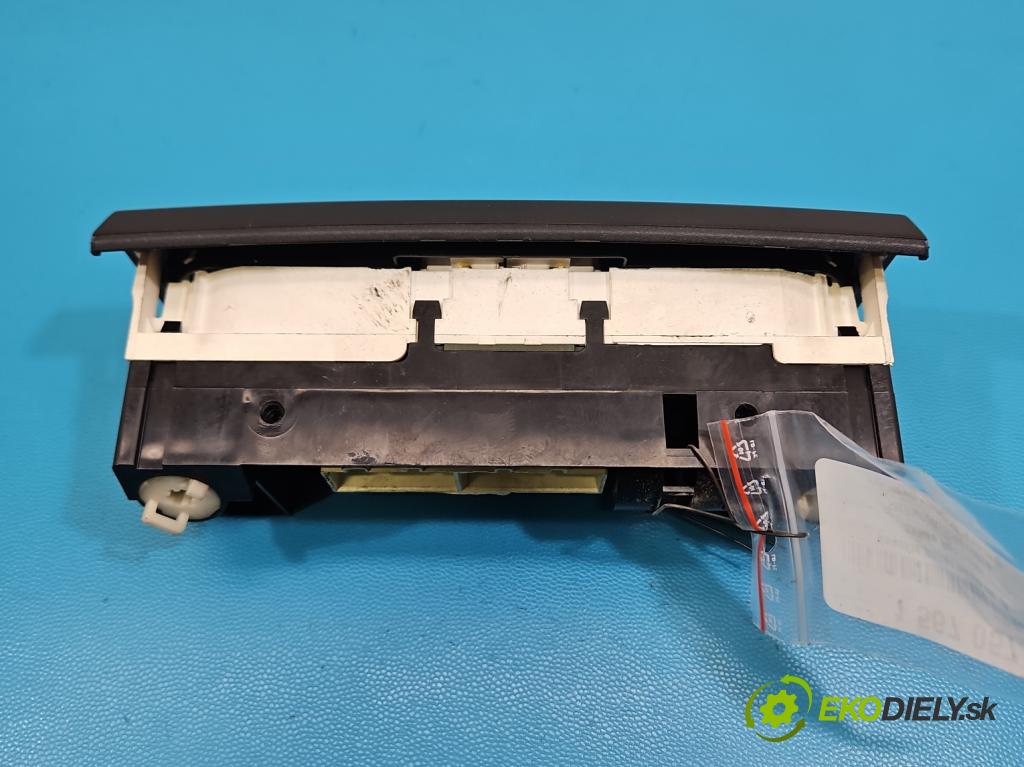 Skoda Roomster 1.4 16V 86 HP manual 63 kW 1390 cm3 5- panel kúrenia 5J0820045D