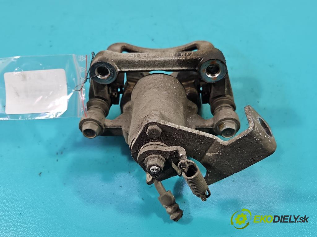 Hyundai Elantra VII 2020- 1.6 16V manual 90.2 kW 1598 cm3 4- brzdič zadné ľavý  (Kľučka dverí ostatné)