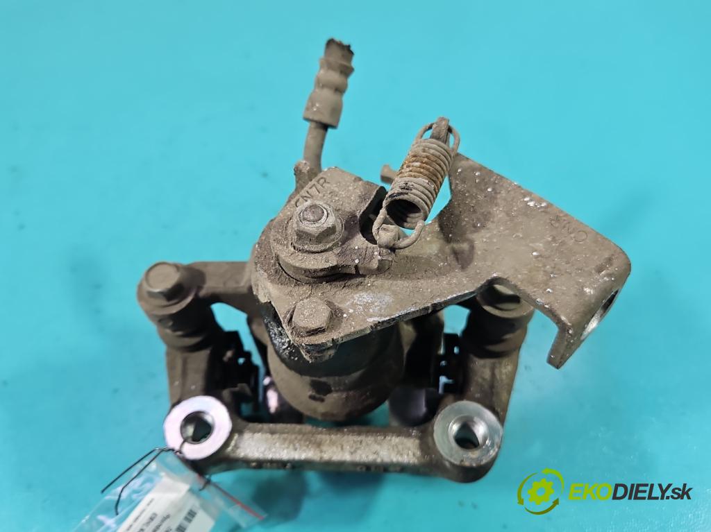 Hyundai Elantra VII 2020- 1.6 16V manual 90.2 kW 1598 cm3 4- brzdič zadné pravý  (Kľučka dverí ostatné)