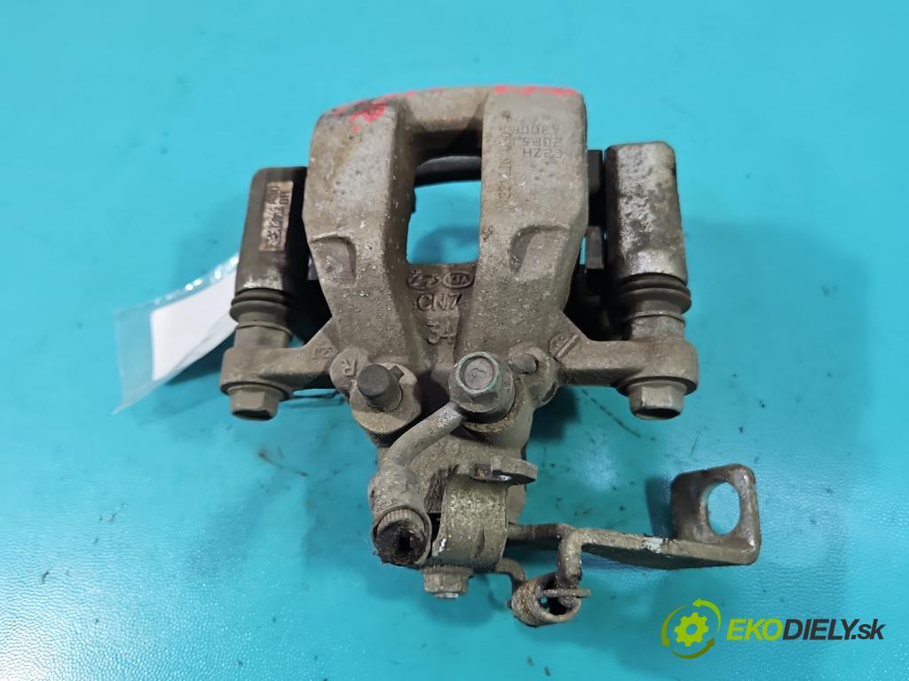 Hyundai Elantra VII 2020- 1.6 16V manual 90.2 kW 1598 cm3 4- brzdič zadné pravý  (Kľučka dverí ostatné)