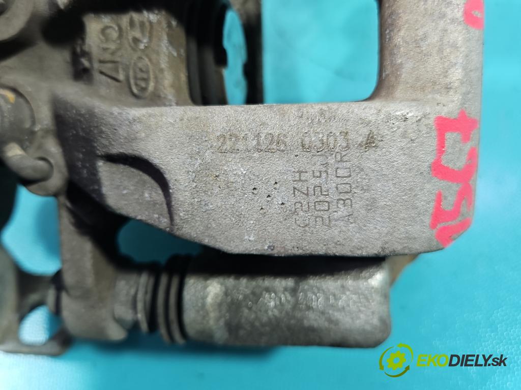 Hyundai Elantra VII 2020- 1.6 16V manual 90.2 kW 1598 cm3 4- brzdič zadné pravý  (Kľučka dverí ostatné)