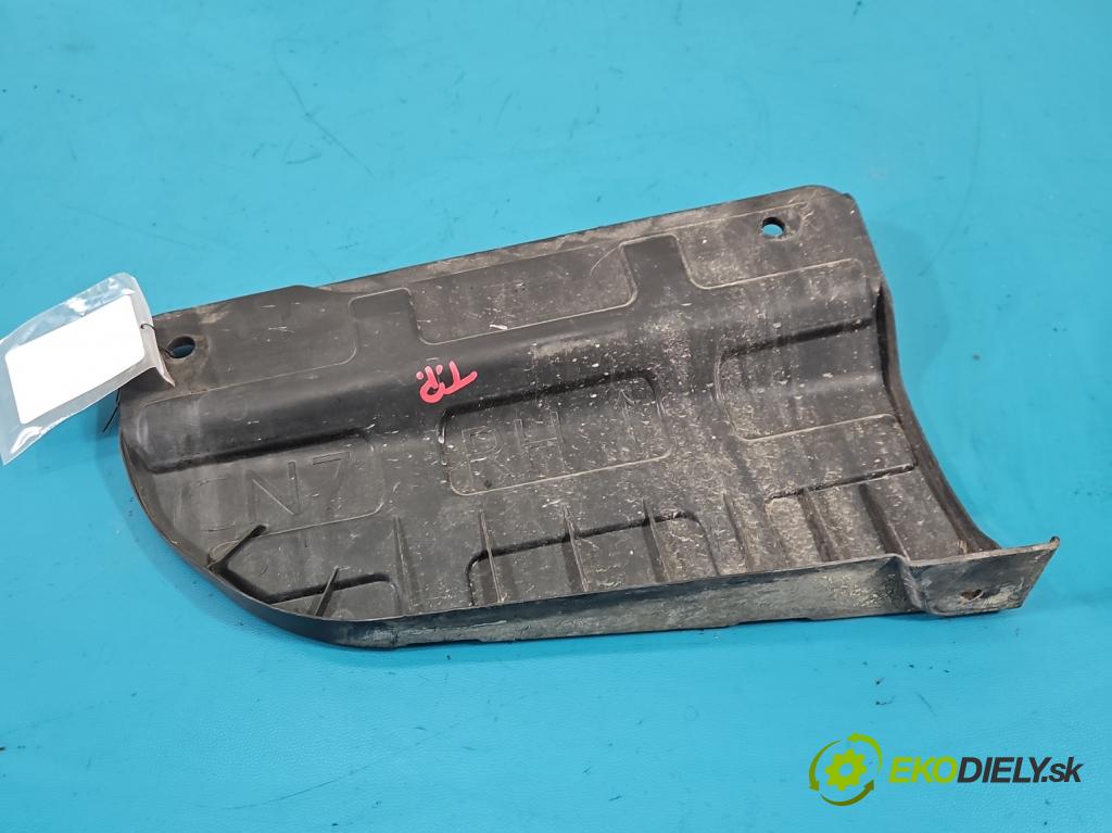 Hyundai Elantra VII 2020- 1.6 16V manual 90.2 kW 1598 cm3 4- kryt plast 86677-AA000