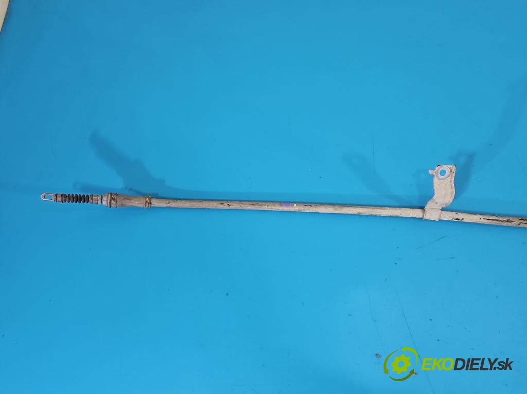 Hyundai Elantra VII 2020- 1.6 16V manual 90.2 kW 1598 cm3 4- čára: brzda: ručný