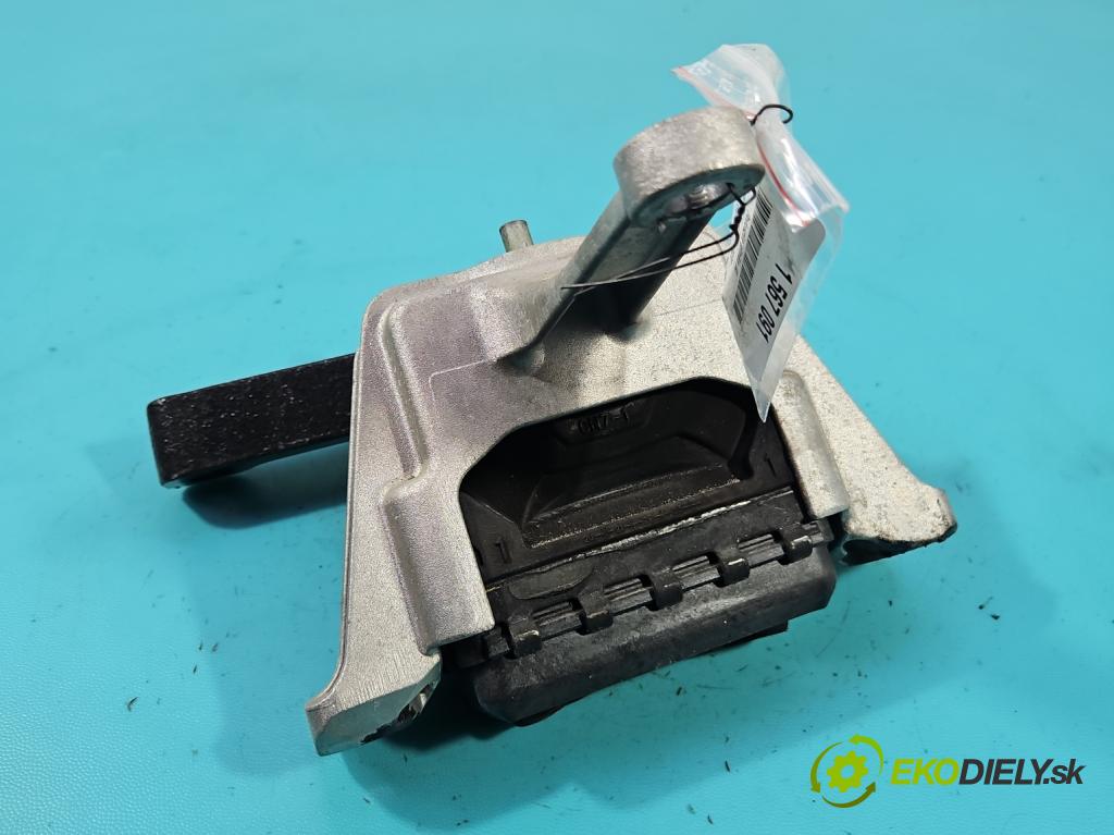 Hyundai Elantra VII 2020- 1.6 16V manual 90.2 kW 1598 cm3 4- airbag motora 21810-AA000 (Držiak motora)