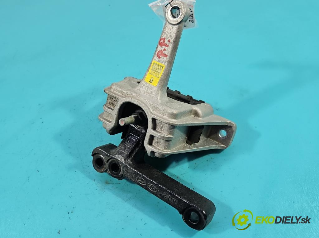 Hyundai Elantra VII 2020- 1.6 16V manual 90.2 kW 1598 cm3 4- airbag motora 21810-AA000 (Držiak motora)