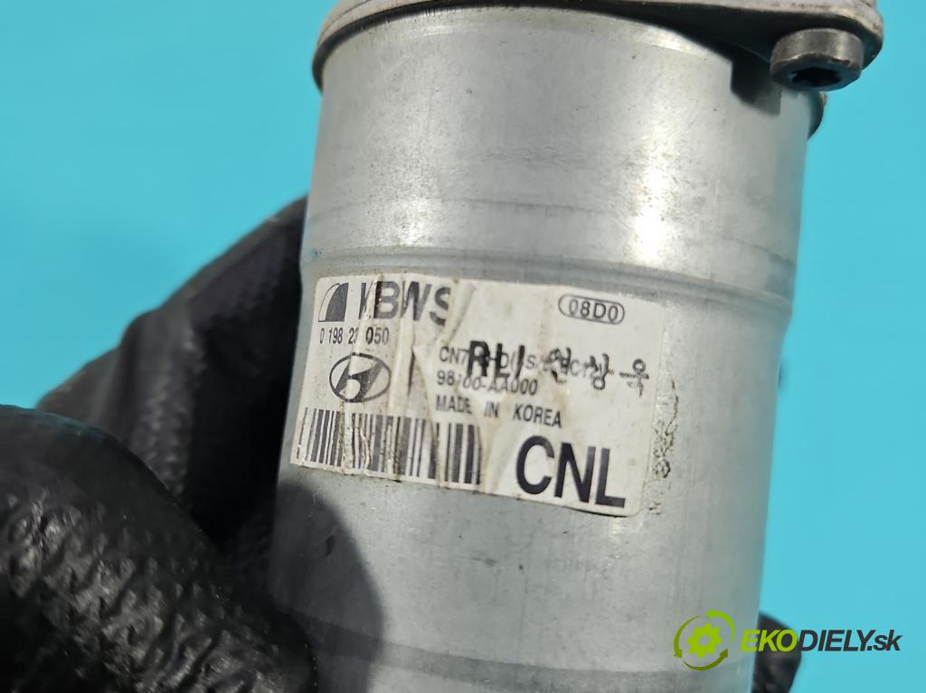 Hyundai Elantra VII 2020- 1.6 16V manual 90.2 kW 1598 cm3 4- motor stieračov predné 98100-AA000