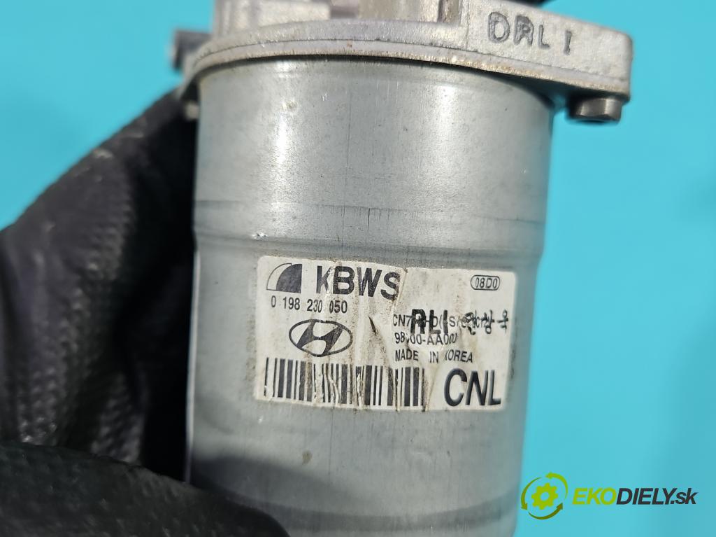 Hyundai Elantra VII 2020- 1.6 16V manual 90.2 kW 1598 cm3 4- motor stieračov predné 98100-AA000