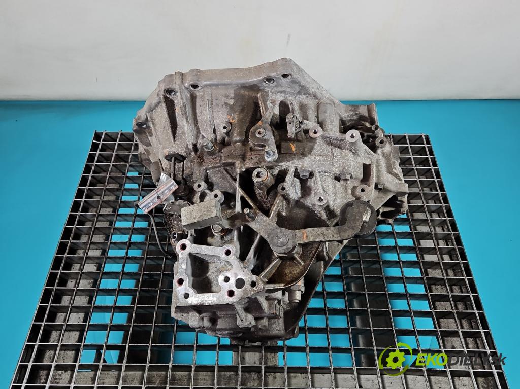 Toyota Corolla E16/E18  2013-2019 1.6 16V 132  HP manual 97 kW 1598 cm3 4- prevodovka stupeň,rýchlosť manual 31115-05031