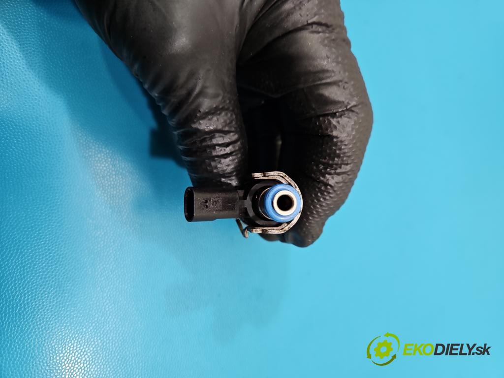 Audi Q7 2015- 3.0 TFSI CRE: 333KM: automatic 245 kW 2995 cm3 5- vstrek 06C906036H (Vstrekovač paliva)