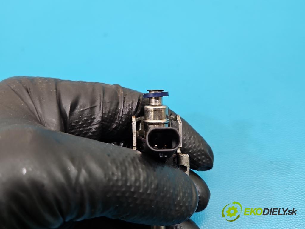 Audi Q7 2015- 3.0 TFSI CRE: 333KM: automatic 245 kW 2995 cm3 5- vstrek 06C906036H (Vstrekovač paliva)