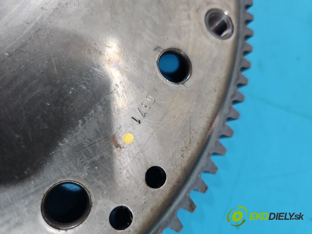 Audi Q7 2015- 3.0 TFSI CRE: 333KM: automatic 245 kW 2995 cm3 5- koleso hojdačka: 06E105323T (Zotrvačník)