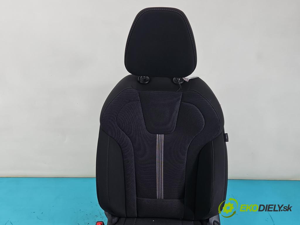 Hyundai Elantra VII 2020- 1.6 16V manual 90.2 kW 1598 cm3 4- Sedadlo levý  (Sedadlo)