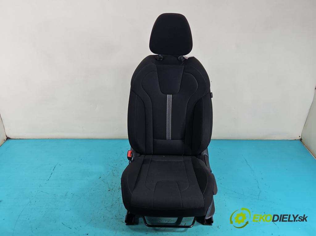 Hyundai Elantra VII 2020- 1.6 16V manual 90.2 kW 1598 cm3 4- Sedadlo levý  (Sedadlo)