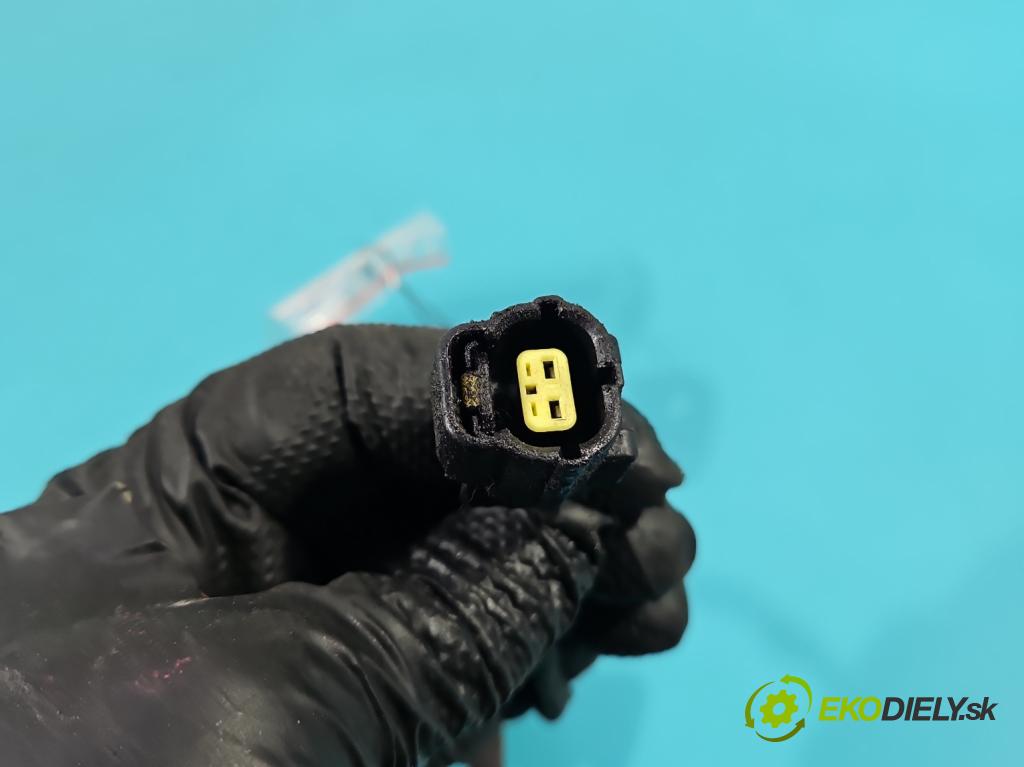 Hyundai H1 II 2007-2023 2.5 crdi 170 HP manual 125 kW 2497 cm3 5- zámok kapoty