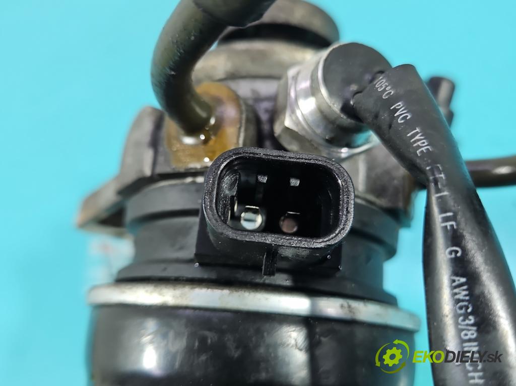 Hyundai H1 II 2007-2023 2.5 crdi 170 HP manual 125 kW 2497 cm3 5- obal filtra palivo ADG02326