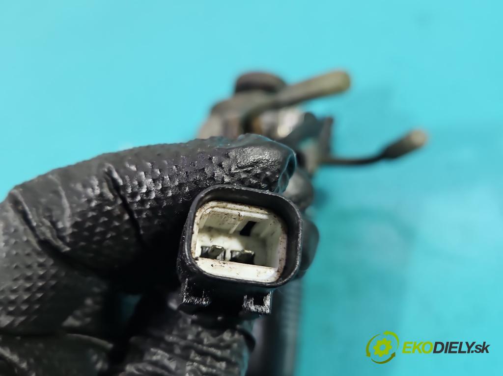 Hyundai H1 II 2007-2023 2.5 crdi 170 HP manual 125 kW 2497 cm3 5- obal filtra palivo ADG02326