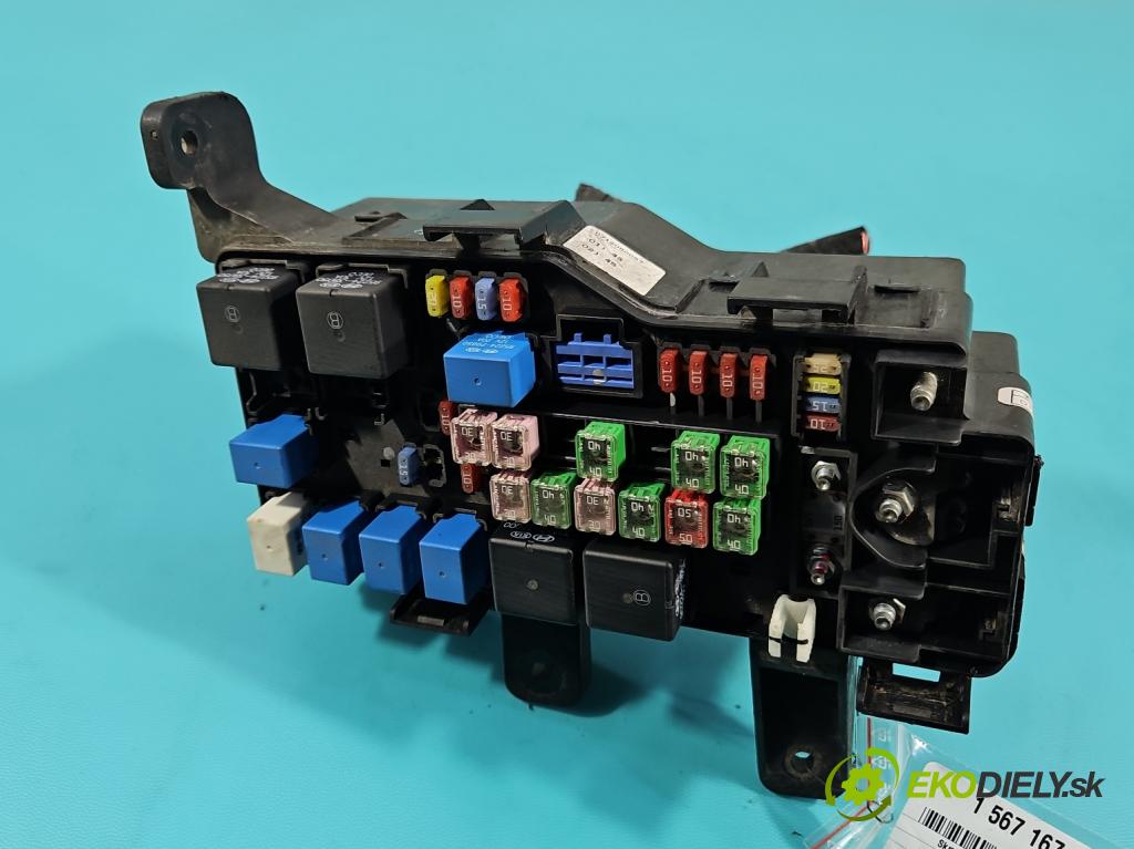 Hyundai H1 II 2007-2023 2.5 crdi 170 HP manual 125 kW 2497 cm3 5- skrinka poistka 912034110 (Poistková skrinka)