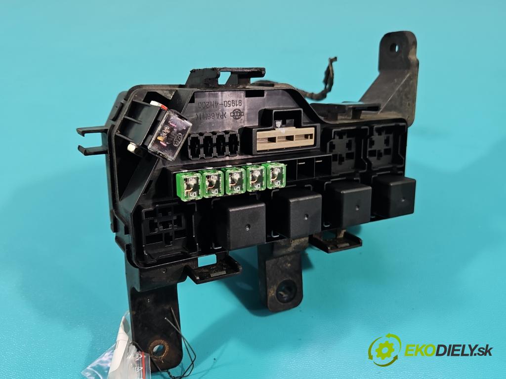 Hyundai H1 II 2007-2023 2.5 crdi 170 hp manual 125 kW 2497 cm3 5- skříňka pojistková 914014H070 (Pojistková skříňka)