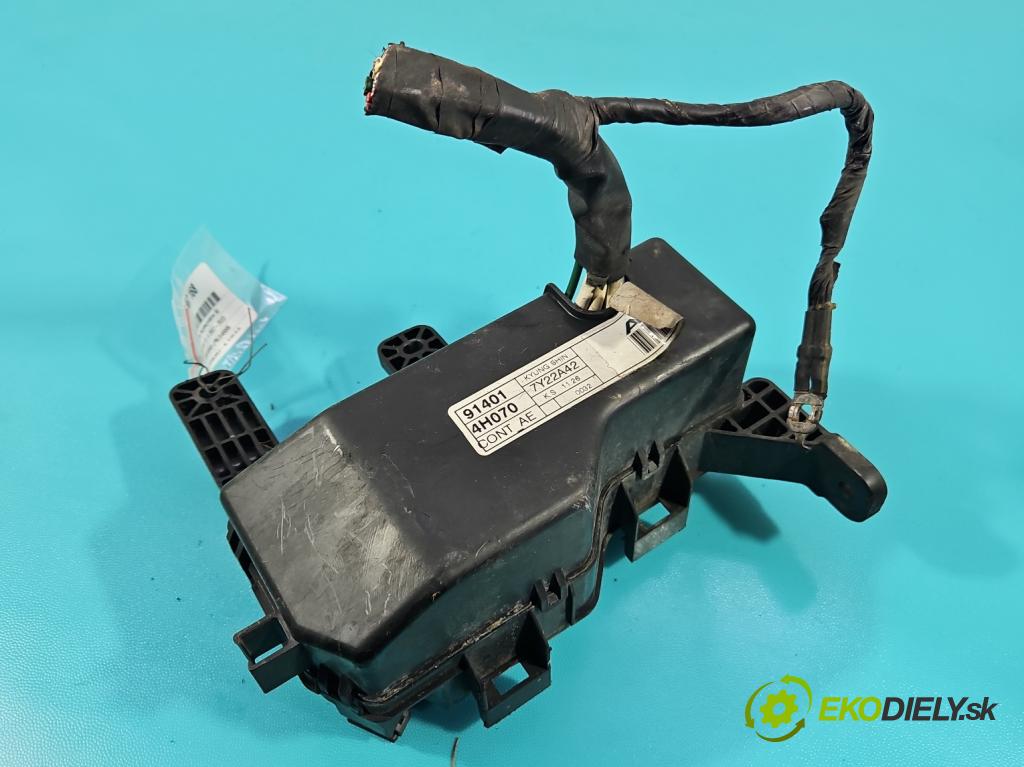 Hyundai H1 II 2007-2023 2.5 crdi 170 HP manual 125 kW 2497 cm3 5- skrinka poistka 914014H070 (Poistková skrinka)