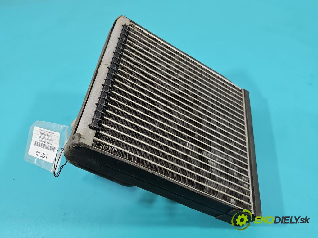 Hyundai H1 II 2007-2023 2.5 crdi 170 HP manual 125 kW 2497 cm3 5- Výparník: klimatizácie