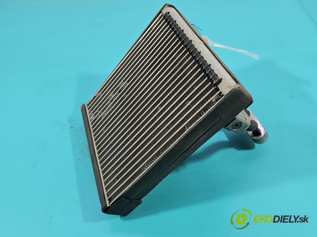 Hyundai H1 II 2007-2023 2.5 crdi 170 HP manual 125 kW 2497 cm3 5- Výparník: klimatizácie