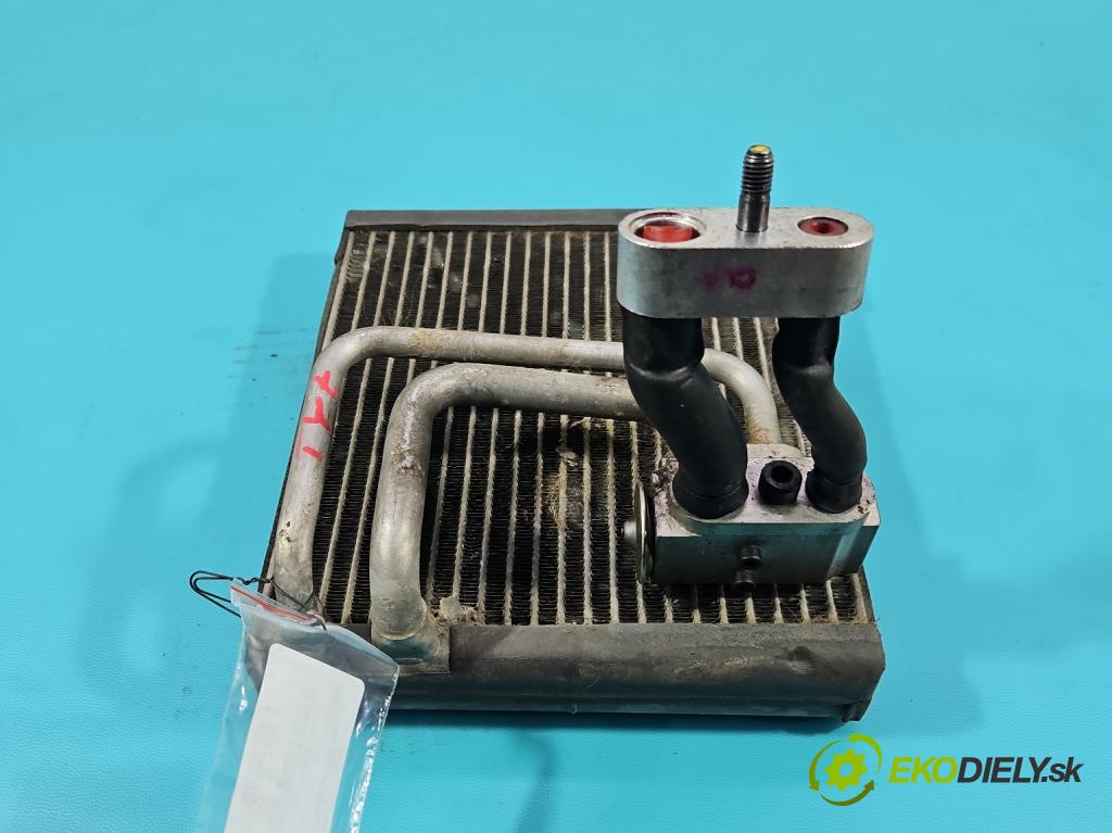 Hyundai H1 II 2007-2023 2.5 crdi 170 HP manual 125 kW 2497 cm3 5- Výparník: klimatizácie