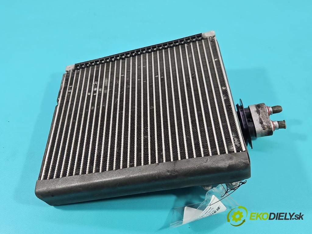 Hyundai H1 II 2007-2023 2.5 crdi 170 HP manual 125 kW 2497 cm3 5- Výparník: klimatizácie