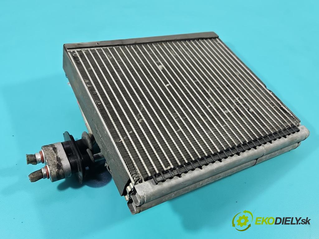 Hyundai H1 II 2007-2023 2.5 crdi 170 HP manual 125 kW 2497 cm3 5- Výparník: klimatizácie