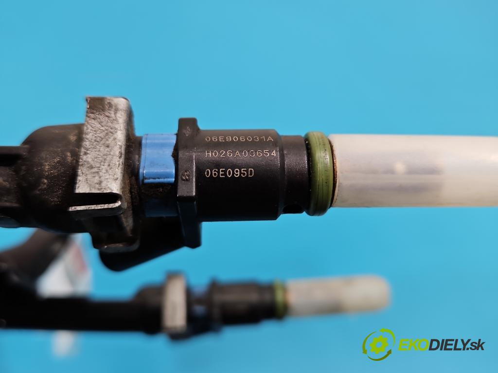 Audi Q7 2015- 3.0 TFSI CRE: 333KM: automatic 245 kW 2995 cm3 5- vstrek 06E906031A (Vstrekovač paliva)